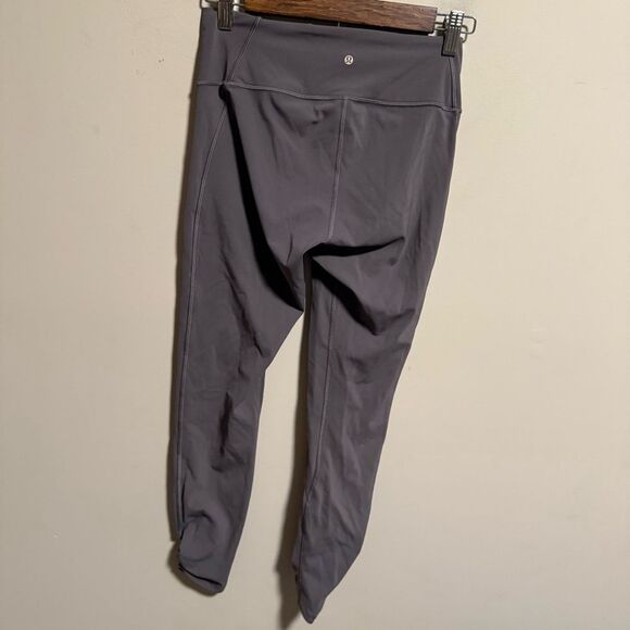 Lululemon Awakening Tight *Taryn Toomey Collection 25"
Magnum- Size 6 - Picture 5 of 8